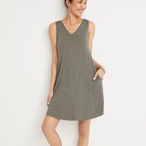 NWT Solid V Neck Mini Dress-Soft with pockets